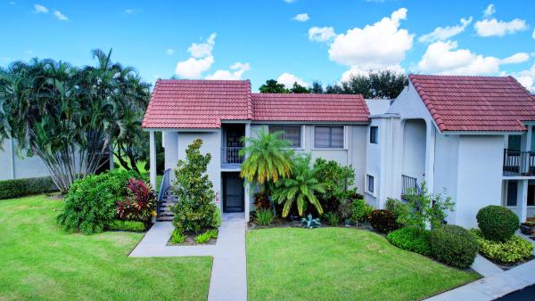 Fairway Park At Indian Spring, 5631 Fairway Park Dr #201, Boynton Beach, Florida 33437, image 1
