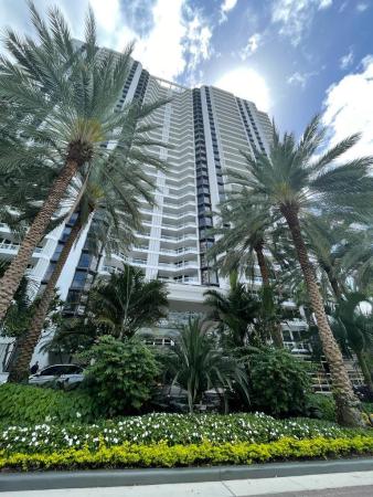 South Tower At The Point, 21055 Yacht Club Dr #1407, Aventura, Florida 33180, image 1