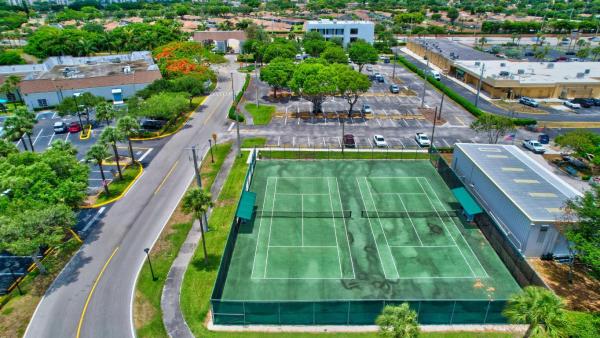 Saxony At Kings Point, 704 Saxony O, Delray Beach, Florida 33446, image 2