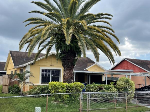 Leslie Patio Homes, 3580 NW 204th Ter, Miami Gardens, Florida 33056, image 1