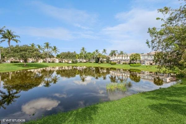 Catalina Lakes, 445 Capistrano Dr, Palm Beach Gardens, Florida 33410, image 1