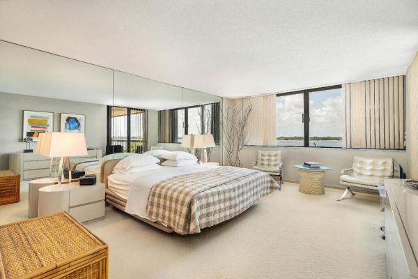 Dorchester Of Palm Beach, 3250 S Ocean Blvd, Palm Beach, Florida 33480, image 1