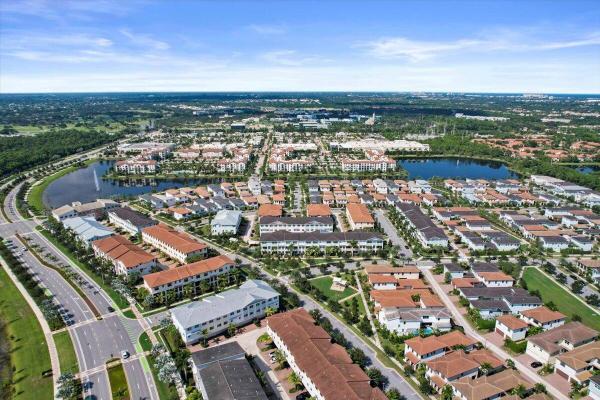 Alton, 7107 Edison Pl, Palm Beach Gardens, Florida 33418, image 2