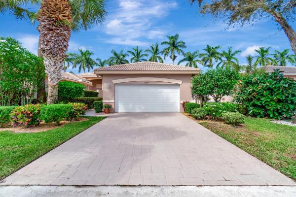 Palm Isles West, 9647 Crescent View Dr, Boynton Beach, Florida 33437, image 1
