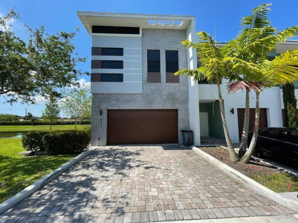 Strata At Plantation, 4420 NW 8th Ct, Plantation, Florida 33317, image 1