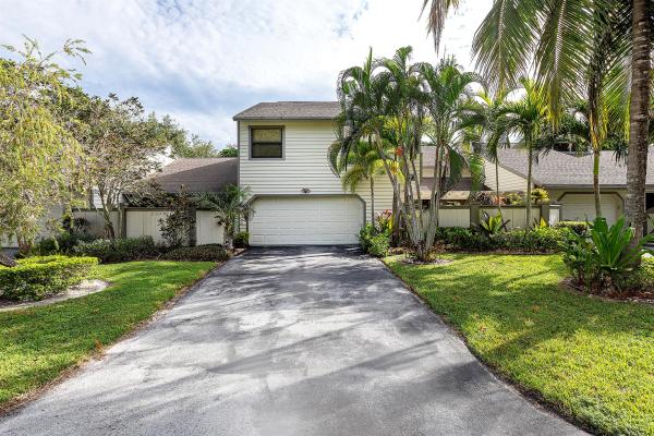Bedford Mews At Wellington, 2582 Bedford Mews Dr, Wellington, Florida 33414, image 1