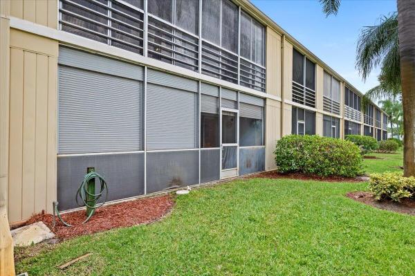Village Garden, 415 Us Highway 1 #107, North Palm Beach, Florida 33408, image 3