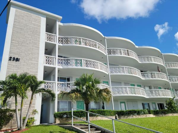 Lakeside Point Gardens, 2381 Sunset Ave #403, Lake Worth Beach, Florida 33461, image 1