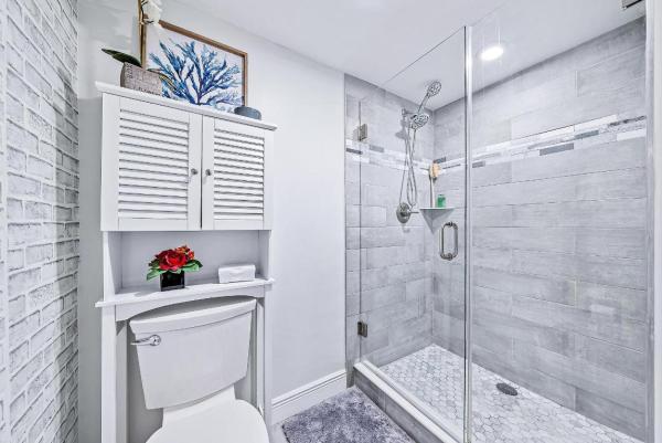 The Marina At The Bluffs, 1701 Marina Isle Way #204, Jupiter, Florida 33477, image 2