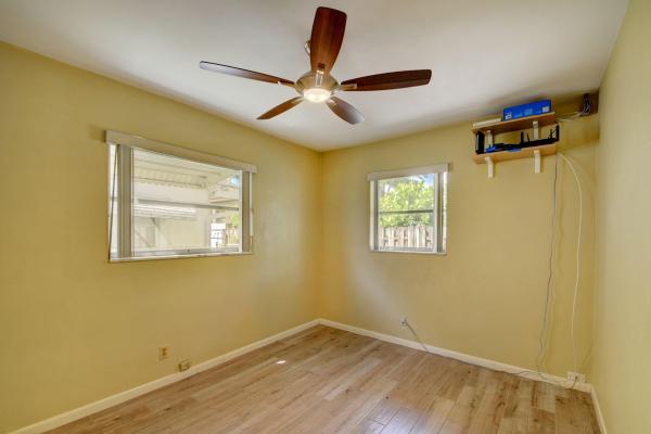 Holly House, 728 Ridge Rd #30, Lantana, Florida 33462, image 2