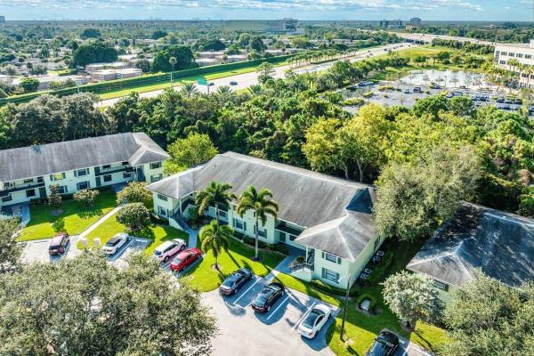 Sabal Ridge, 2101 Sabal Ridge Ct #H, Palm Beach Gardens, Florida 33418, image 1