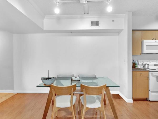 Regent Park At Young Circle, 1919 Van Buren St #410A, Hollywood, Florida 33020, image 2