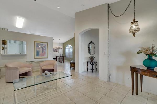 Floral Lakes, 6153 Lake Hibiscus Dr, Delray Beach, Florida 33484, image 2