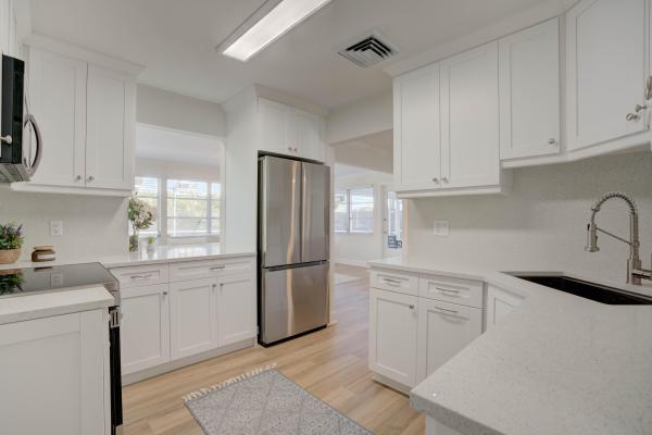 Lake Park Residential, 911 Poplar Dr, Lake Park, Florida 33403, image 1