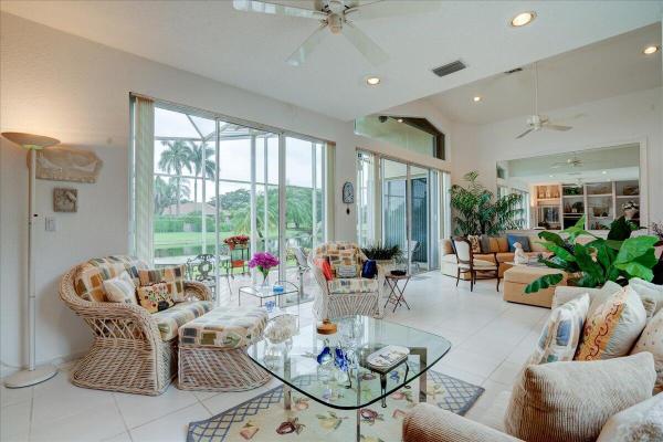 Cambridge At Wycliffe, 4590 Carlton Golf Dr, Lake Worth, Florida 33449, image 2