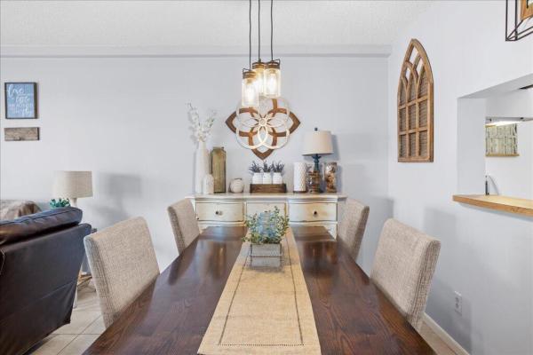 The Provinces Of Pierpointe At Pembroke Lakes, 11612 NW 11th St, Pembroke Pines, Florida 33026, image 2