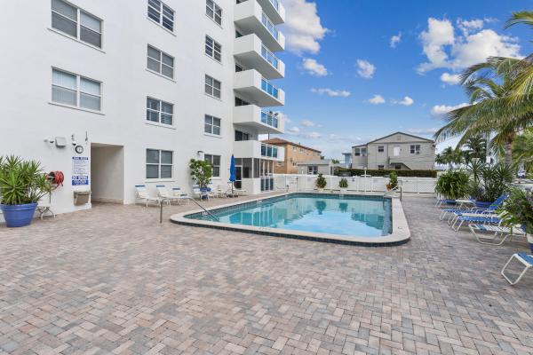 Wellington Towers, 1701 S Ocean Dr #1002, Hollywood, Florida 33019, image 2