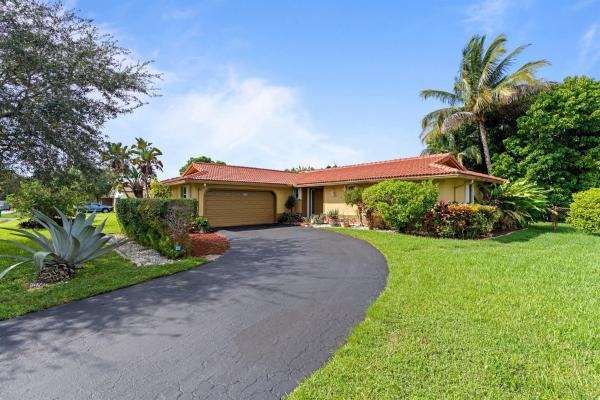 Castlewood, 3760 NW 114th Ln, Coral Springs, Florida 33065, image 1