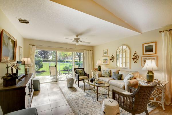 VillageWalk Of Wellington, 2796 Playa Dr, Wellington, Florida 33414, image 1
