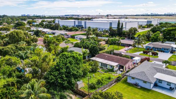 Mango Gardens, 1371 SW 32nd St, Fort Lauderdale, Florida 33315, image 2