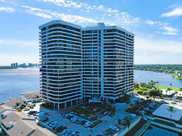 Lake Point Tower, 100 Lakeshore Dr #353, North Palm Beach, Florida 33408, image 1