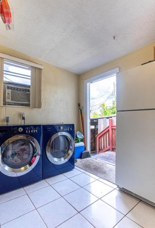 Holloway, 561 SE 5th St, Belle Glade, Florida 33430, image 2