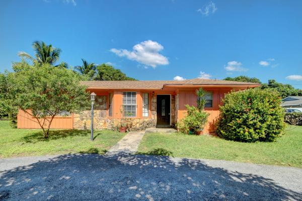 West Palm Beach No HOA, 4841 Vilma Ln, West Palm Beach, Florida 33417, image 2
