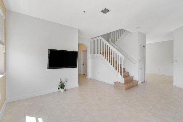 Courtyards At Jacaranda, 150 Jacaranda Country Club Dr #206, Plantation, Florida 33324, image 1