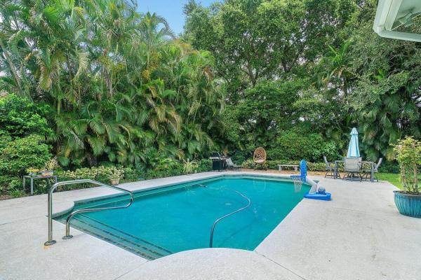 Shady Lakes, 5025 Whispering Holw, Palm Beach Gardens, Florida 33418, image 1