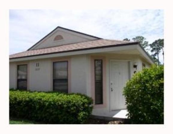 Surrey Woods, 2824 Stoneway Ln #C, Fort Pierce, Florida 34982, image 2