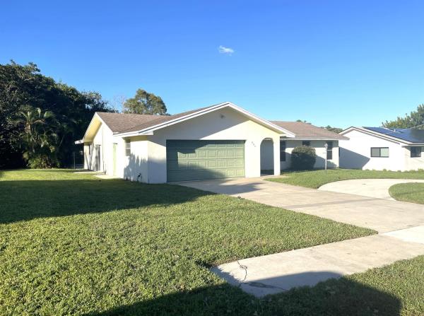 Laurel Hills, 906 NW 13th Ave, Boynton Beach, Florida 33426, image 1