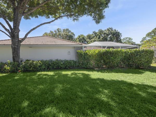 Sun Terrace At The Oaks, 4701 Water Oak Ct, Palm Beach Gardens, Florida 33410, image 2