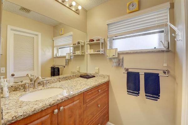Pine Tree Village, 10741 Greentrail Dr, Boynton Beach, Florida 33436, image 1