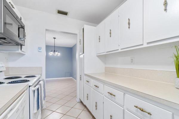 High Point Of Delray 7, 4570 NW 4th St #B, Delray Beach, Florida 33445, image 1