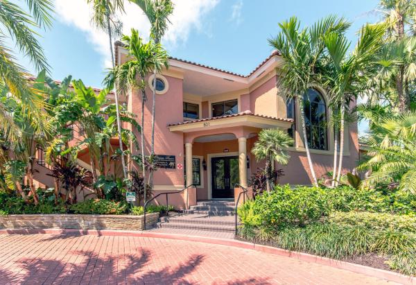 Uno Lago, 500 Uno Lago Dr #201, Juno Beach, Florida 33408, image 1