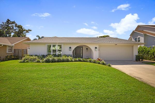 Rainwood West, 1108 Rainwood Cir W, Palm Beach Gardens, Florida 33410, image 2