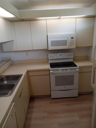 Somerset, 3914 Victoria Dr, West Palm Beach, Florida 33406, image 1