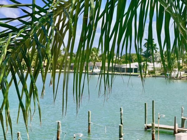 The Colonnades, 1351 Bayshore Dr #305, Fort Pierce, Florida 34949, image 1