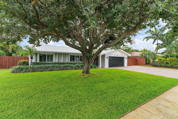 Yacht Club, 124 Easterly Rd, North Palm Beach, Florida 33408, image 1