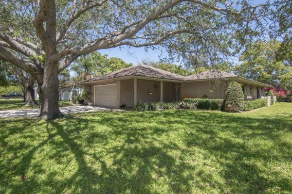 Country Club, 601 Lighthouse Dr, North Palm Beach, Florida 33408, image 1