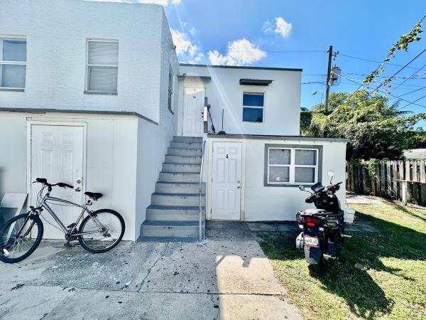 Northwood Pines, 618 32nd St, West Palm Beach, Florida 33407, image 3