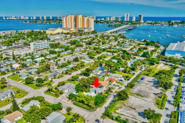Lakeview Park, 104 E 22nd Ct, Riviera Beach, Florida 33404, image 1