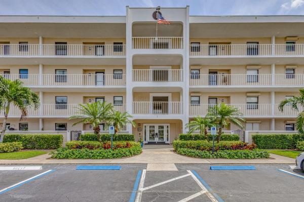 Ocean Parks, 300 N Highway A1a #103i, Jupiter, Florida 33477, image 1