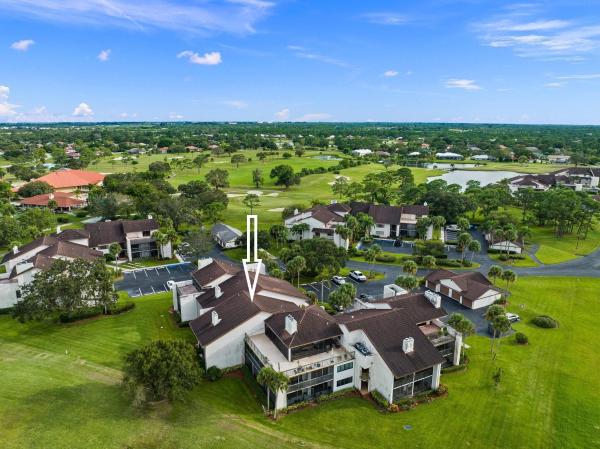 Lakeshore Village Of Meadowood, 3500 Twin Lakes Ter #203, Fort Pierce, Florida 34951, image 1