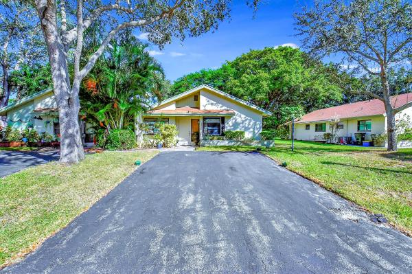 Shadywoods 1, 3725 Arelia Dr S, Delray Beach, Florida 33445, image 2