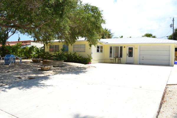 Jupiter In The Pines, 396 Tequesta Dr, Tequesta, Florida 33469, image 1