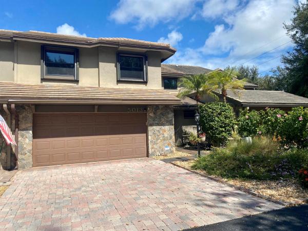 Cinnamon, 5013 Sesame St, Palm Beach Gardens, Florida 33418, image 1