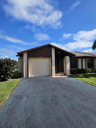 Viburnum At Las Verdes, 5407 Viburnum Cir, Delray Beach, Florida 33484, image 2