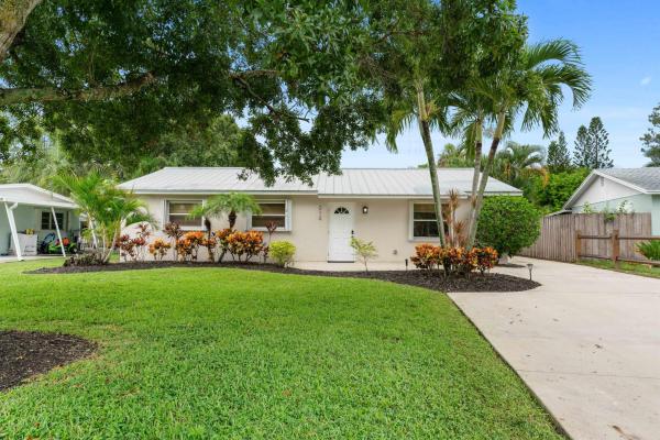 Eastview Manor, 212 W Whitney Dr, Jupiter, Florida 33458, image 1