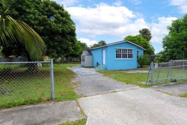 Parson Heights, 1310 Forest Ln, Riviera Beach, Florida 33404, image 1